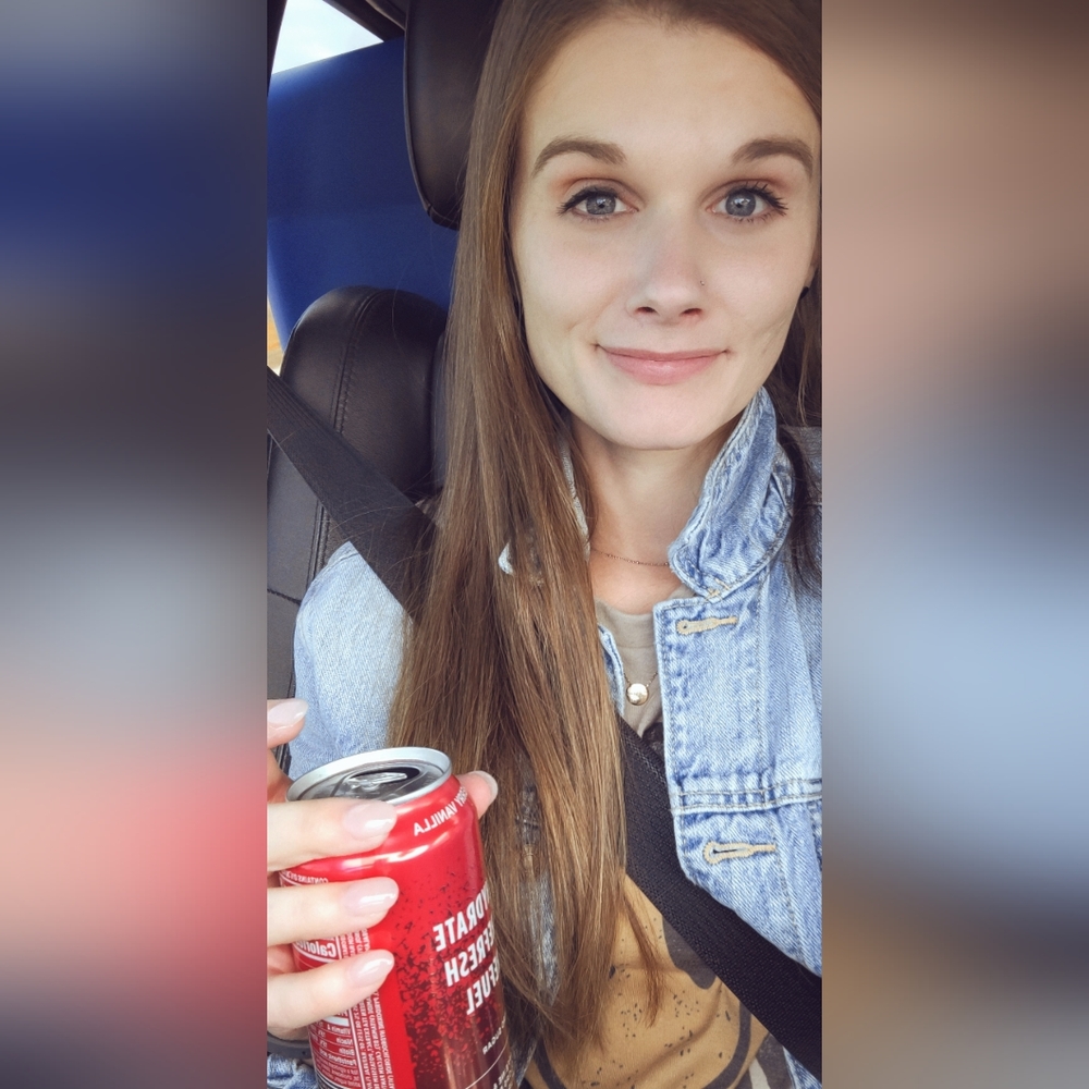 Meet your Posher, Alyssa